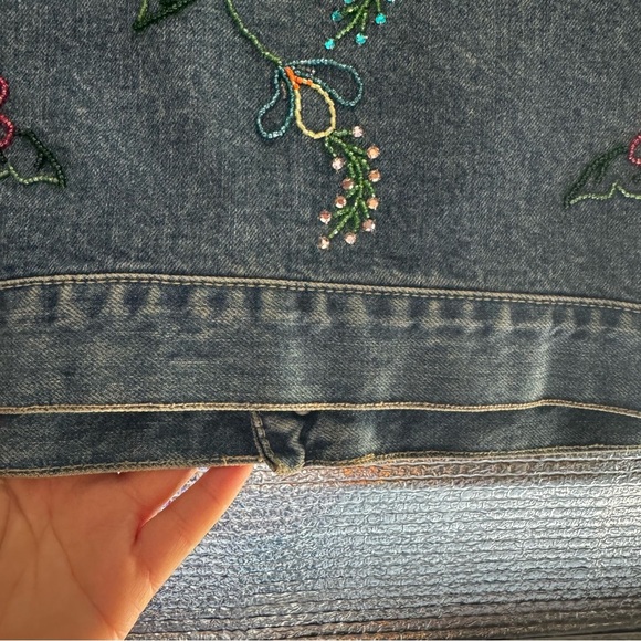 Code Blue vintage Jean Jacket Beaded Floral. Women’s size M - Picture 8 of 16